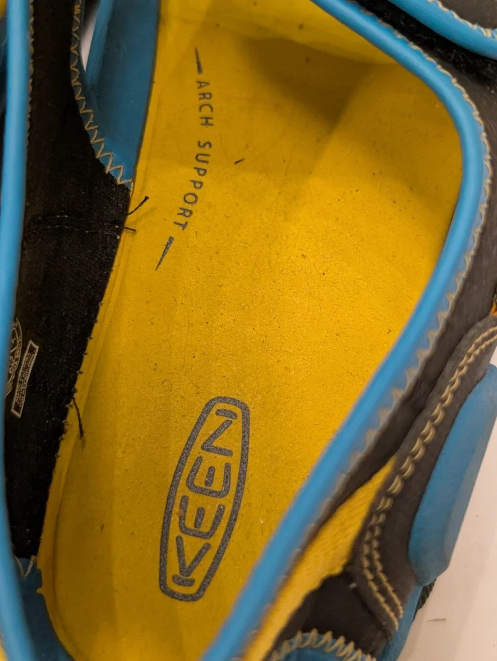 Keen Big Kid Boy's 6 Blue Black Knotch Creek Open Toe Water Shoes Sandals